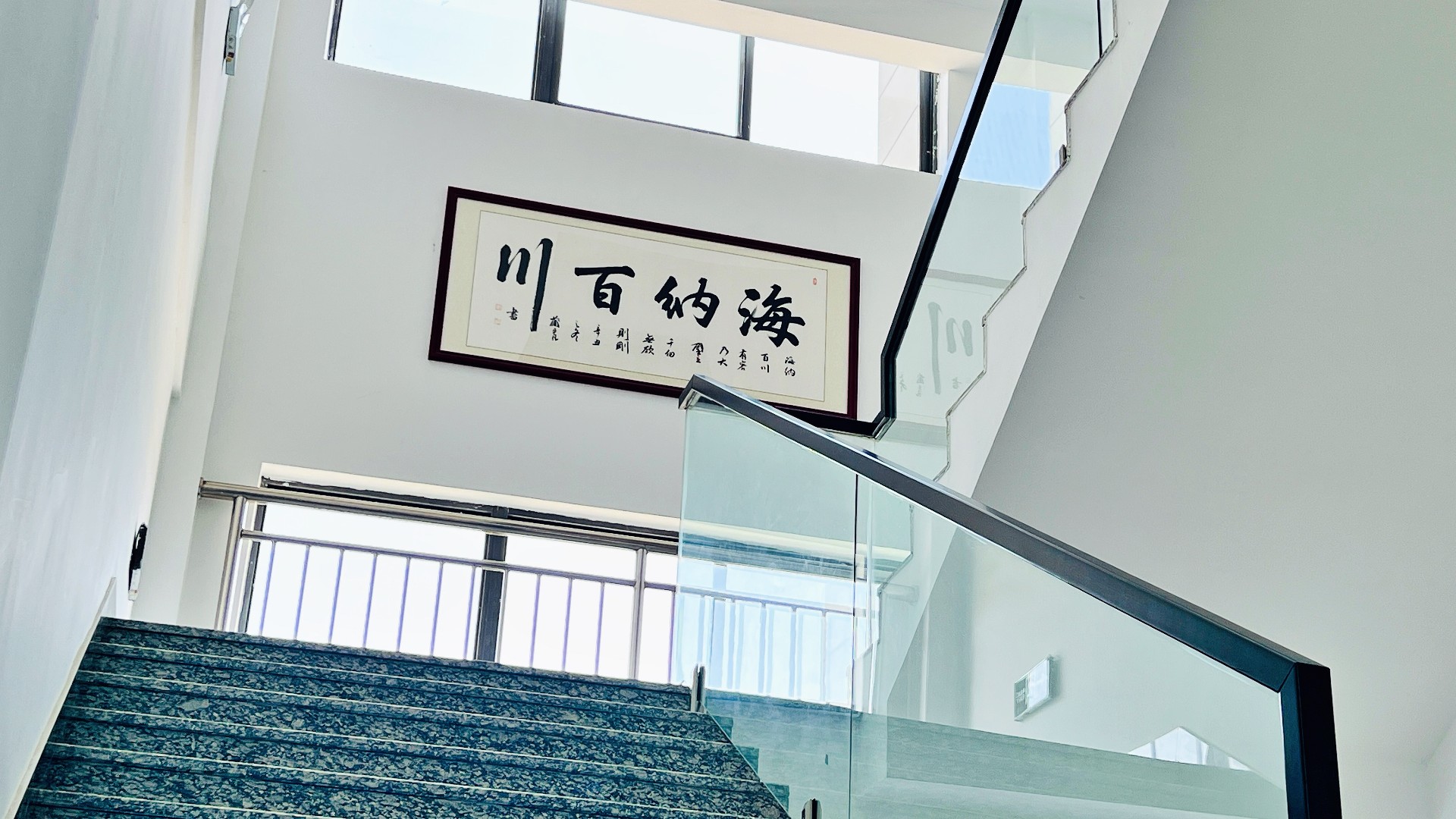 辦公區(qū) (3).jpg